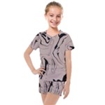 Chic Boho Decor Background Print Kids  Mesh T-Shirt and Shorts Set