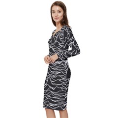 Long Sleeve V-Neck Bodycon Dress  