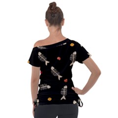 Off Shoulder Tie-Up T-Shirt 