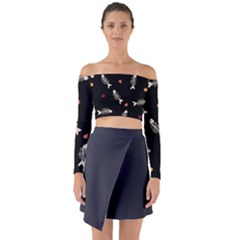 Long Sleeve Off Shoulder Crop Top 