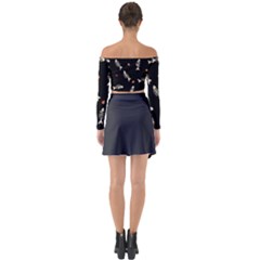 Long Sleeve Off Shoulder Crop Top 