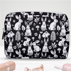 Make Up Pouch (Medium) 