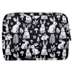 Make Up Pouch (Medium) 