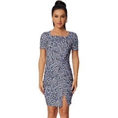 Fitted Knot Split End Bodycon Dress 