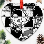 Grunge Skull Ornament (Heart)