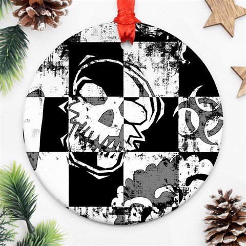 Grunge Skull Round Ornament (Two Sides) from ArtsNow.com Front