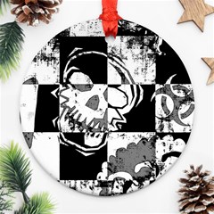 Grunge Skull Round Ornament (Two Sides) from ArtsNow.com Front