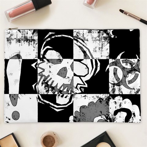 Grunge Skull Cosmetic Bag (XXL) from ArtsNow.com Front