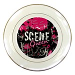 Scene Queen Porcelain Plate