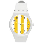 Vertical Stripes - White and Deep Lemon Yellow Round Plastic Sport Watch (M)