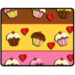 Love cupcakes Fleece Blanket (Medium) 