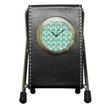 Green plaid pattern Pen Holder Desk Clocks