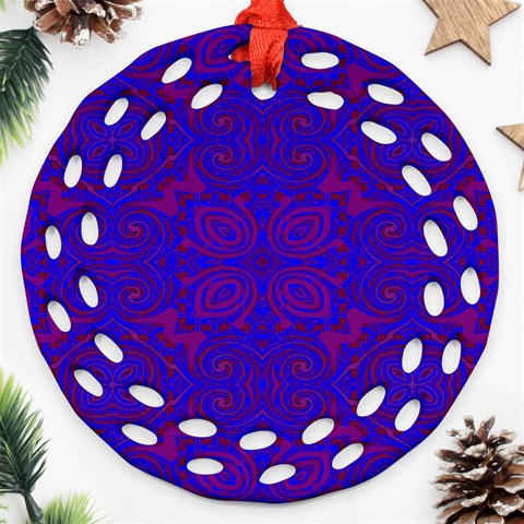 Purple Pilick2 Round Filigree Ornament (Two Sides) from ArtsNow.com Front