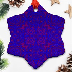 Purple Pilick2 Snowflake Ornament (Two Sides) from ArtsNow.com Back