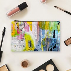 Graffiti Graphic Cosmetic Bag (Medium) from ArtsNow.com Front