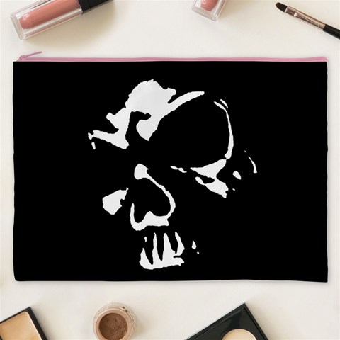Gothic Skull Cosmetic Bag (XXXL) from ArtsNow.com Front