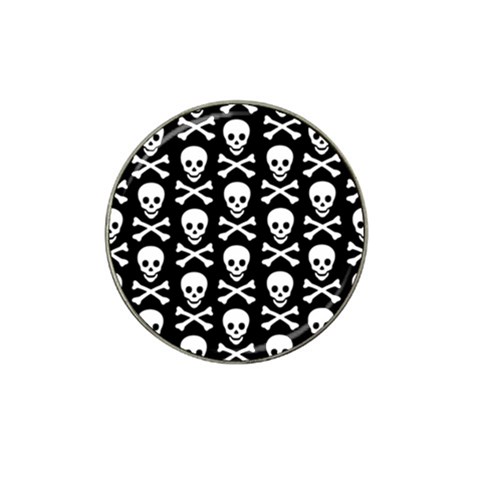 Skull and Crossbones Hat Clip Ball Marker from ArtsNow.com Front