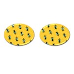 Bee pattern background Cufflinks (Oval)