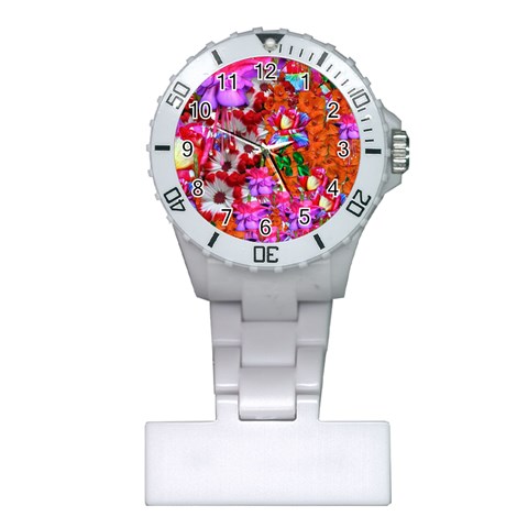 Backgrounderaser 20220427 131956690 Plastic Nurses Watch from ArtsNow.com Front