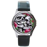 Black Skulls Red Roses Round Metal Watch