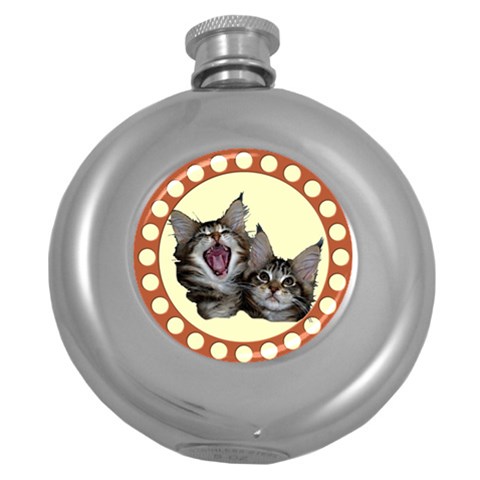 Yawning kitten Hip Flask (5 oz) from ArtsNow.com Front
