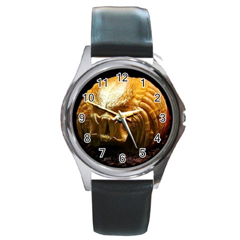 20 Round Metal Watch from ArtsNow.com Front