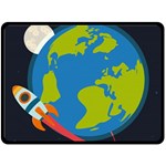Spaceship Design Fleece Blanket (Large)