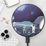 Alien Astronaut Scene Wireless Fast Charger(Black)