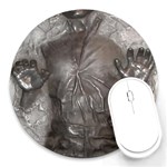 Han Solo In Carbonite Round Mousepad