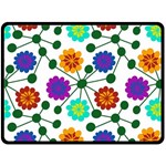 Bloom Plant Flowering Pattern Fleece Blanket (Large)