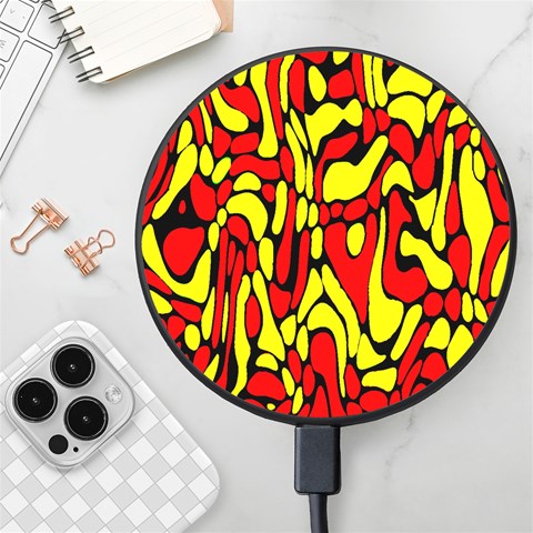 RBY 127 Wireless Fast Charger(Black) from ArtsNow.com Front