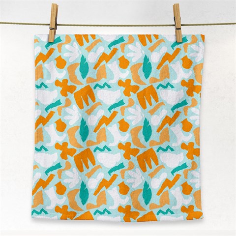 Design Pattern Seamless Tropical Face Towel from ArtsNow.com Front