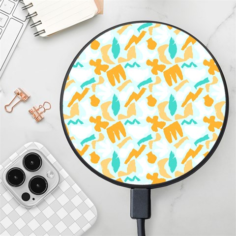 Design Pattern Seamless Tropical Wireless Fast Charger(Black) from ArtsNow.com Front