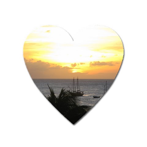 Aruban Sunset Magnet (Heart) from ArtsNow.com Front