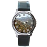 Mountain Scenery Round Metal Watch