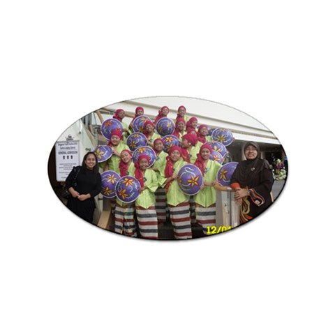 SDC10169 Sticker Oval (10 pack) from ArtsNow.com Front