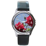 q Round Metal Watch