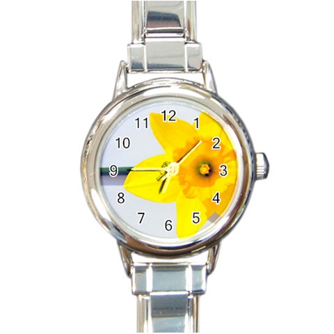 n Round Italian Charm Watch from ArtsNow.com Front