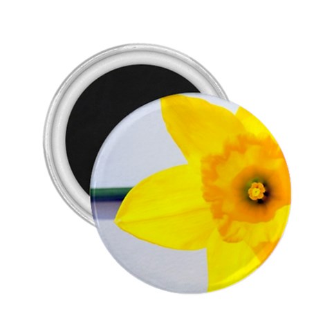 n 2.25  Magnet from ArtsNow.com Front