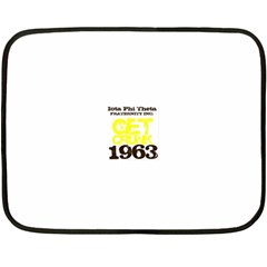 iota 35 x27  Blanket Front