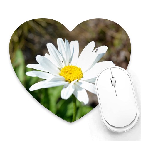 Daisy Flower Mousepad (Heart) from ArtsNow.com Front