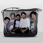 005 (1) Messenger Bag
